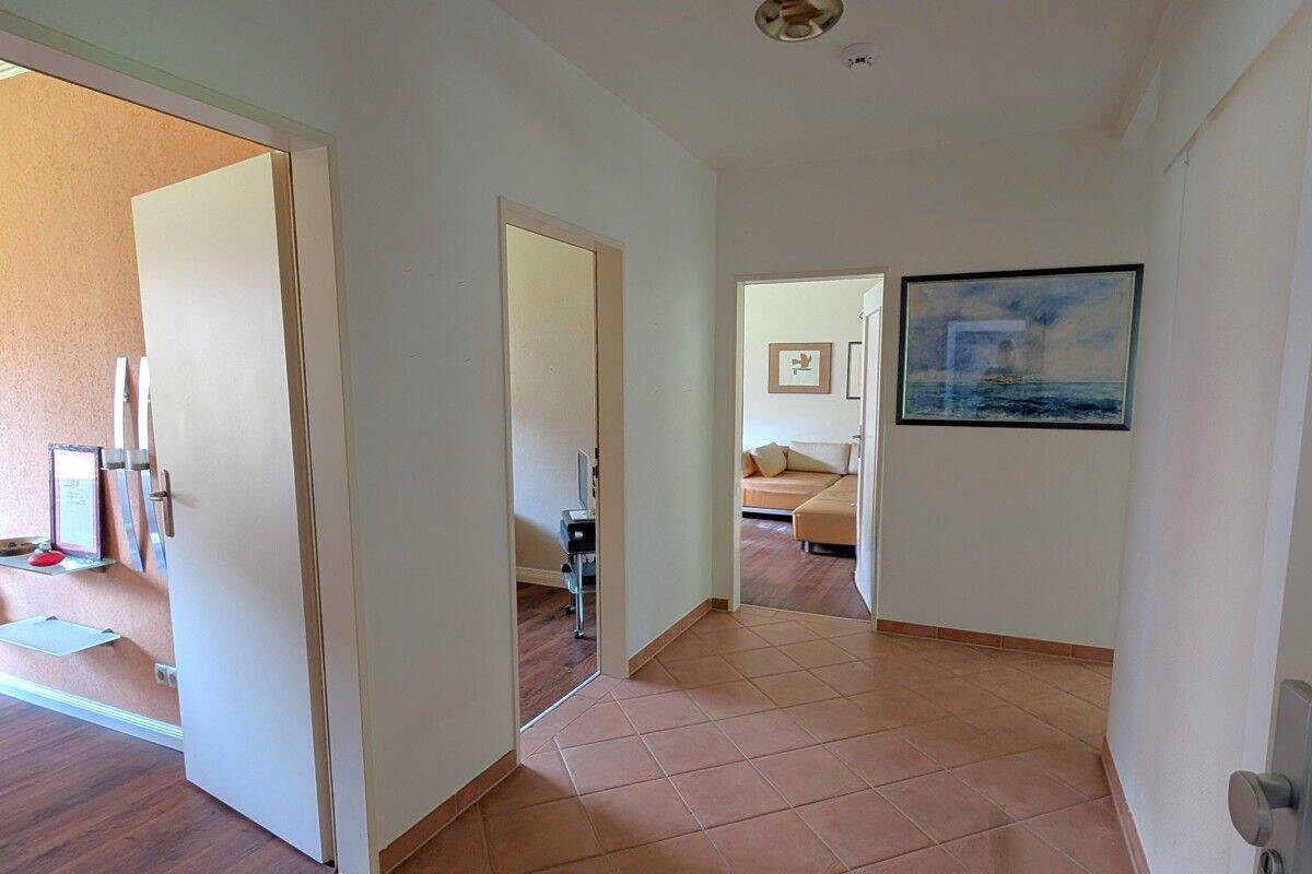 HH-SASEL: 4 Zi. EG-Eigentumswohnung mit West-Balkon, nahe dem AEZ ruhig – hell – modernisiert – 22395 Hamburg – Vorschaubild 5