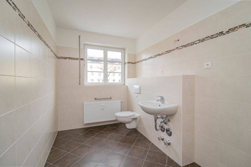Schöne 2-Zimmer-Wohnung mit Dusche im Siedlungshaus – Chemnitz – Vorschaubild 3
