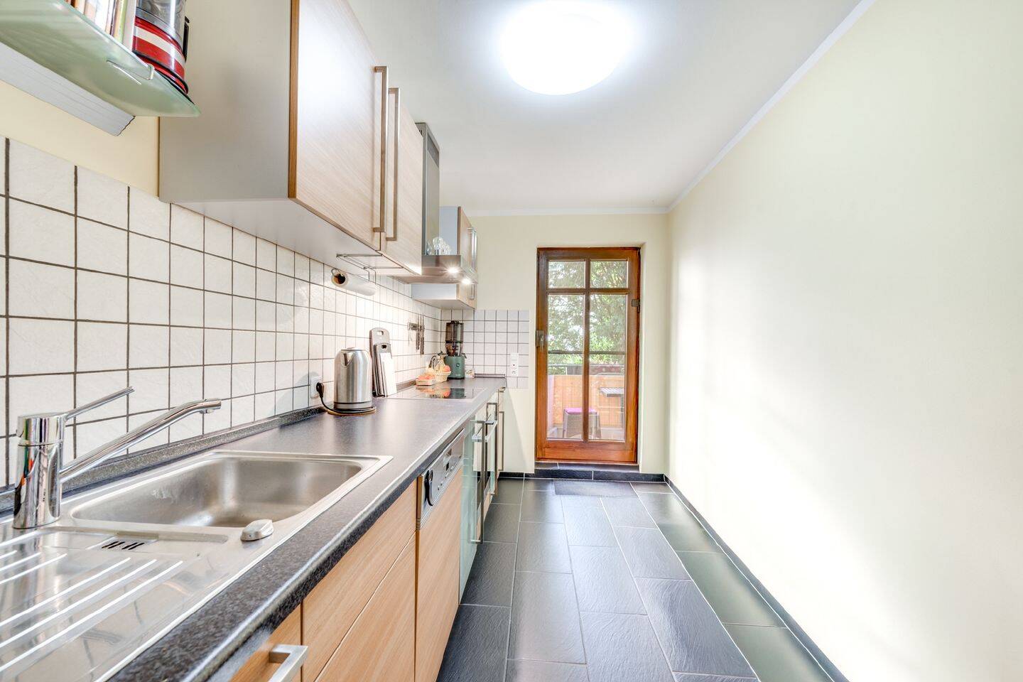 AIGNER – Stilvoll sanierte 2 – Zimmer – Wohnung in begehrter Lage der Maxvorstadt – 80335 München – Vorschaubild 3