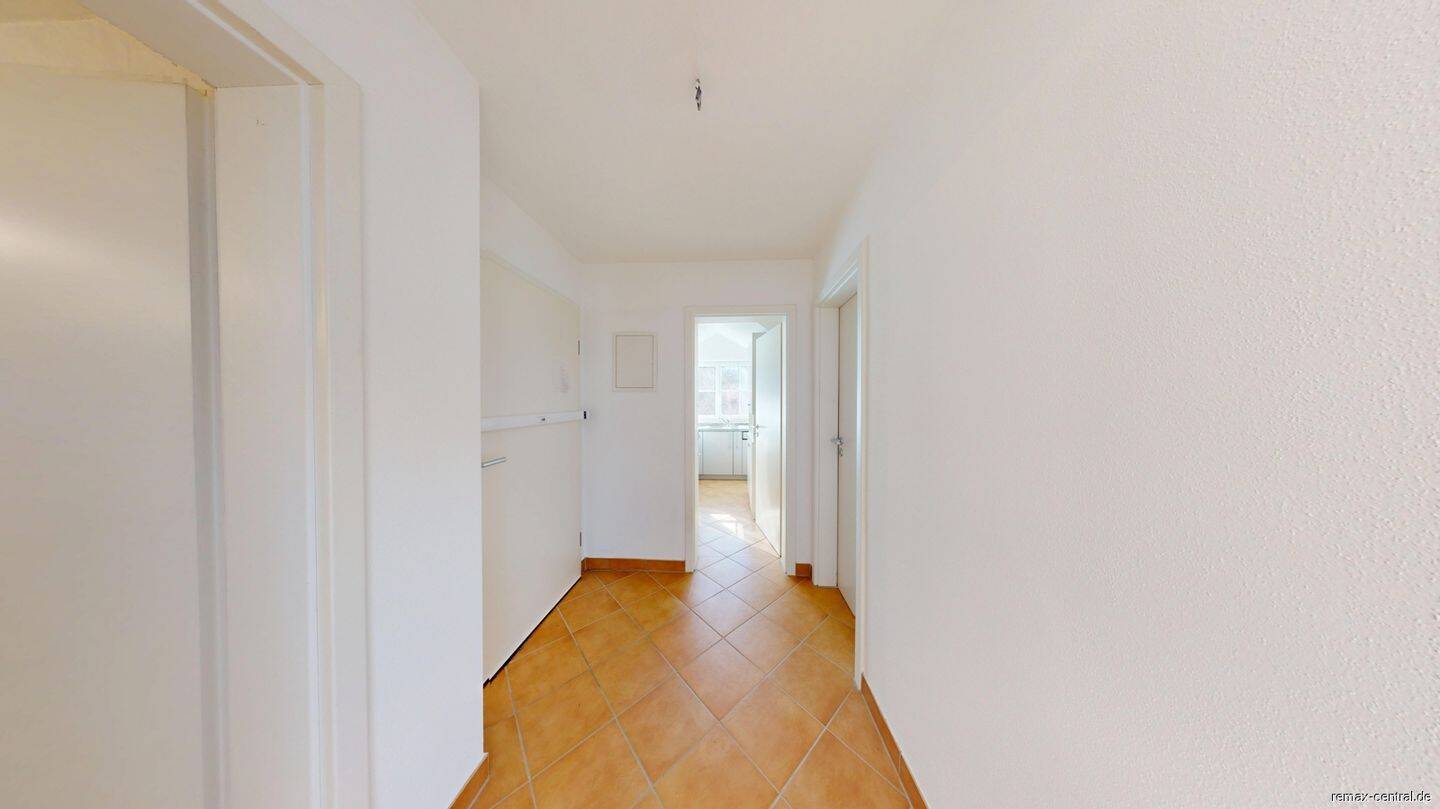 RE/MAX – Exklusive 2-Zimmer-DG-Galerie-Whg mit Terrasse in München! – 81377 München – Vorschaubild 4