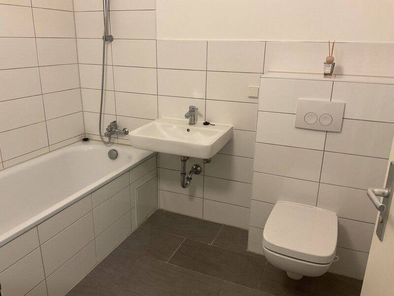 Moderne 2-Zimmer-Wohnung mit Balkon kurzfristig verfügbar – Hannover – Vorschaubild 4