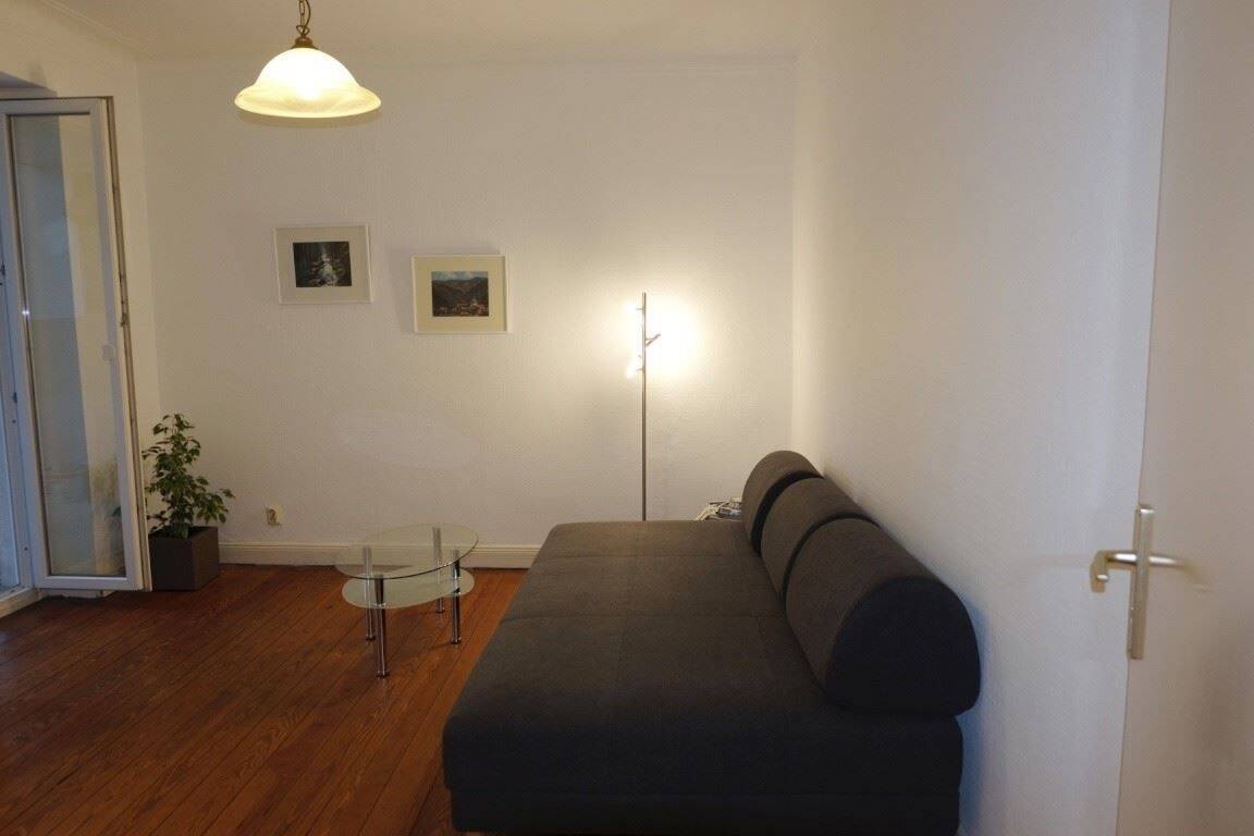Charmante 2-Zimmer Jugendstilwohnung mit Balkon im beliebten Hamburg-Eimsbüttel – 20253 Hamburg – Vorschaubild 4