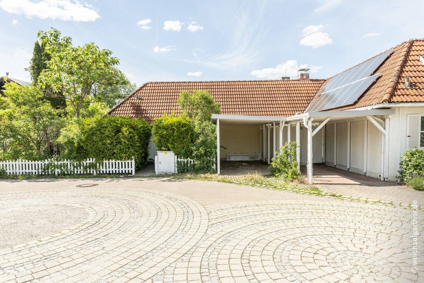 Besonderheit: Charmanter Atrium-Bungalow am Ende einer ruhigen Anliegerstraße – 85551 Kirchheim b. München – Vorschaubild 3