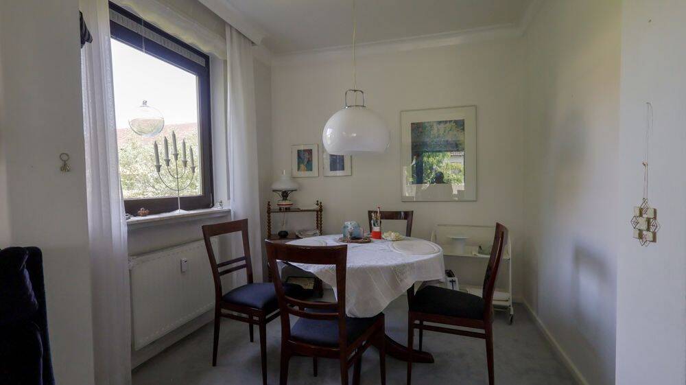 Großzügige Drei-Zimmerwohnung mit Garage in beliebter Wohngegend – 28213 Bremen – Vorschaubild 3