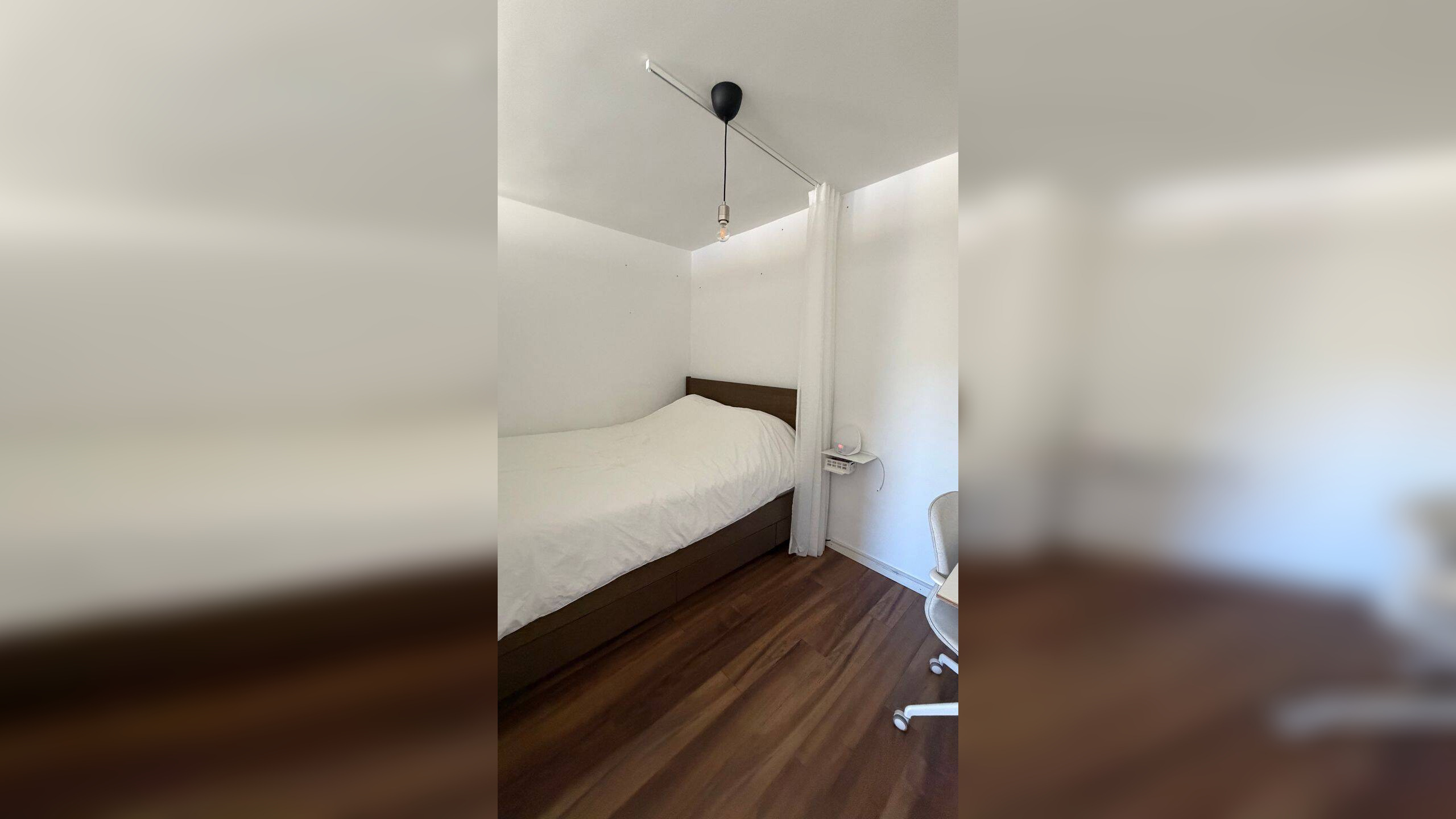 Helle 1-Zimmer-Wohnung mit großem Westbalkon, neuer Küche &
Stellplatz in der Villenkolonie Solln – 81479 München – Vorschaubild 4