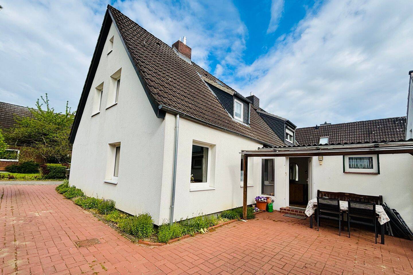 Endhaus in Sackgassenlage mit sonnigem Grundstück – 23569 Lübeck – Vorschaubild 3