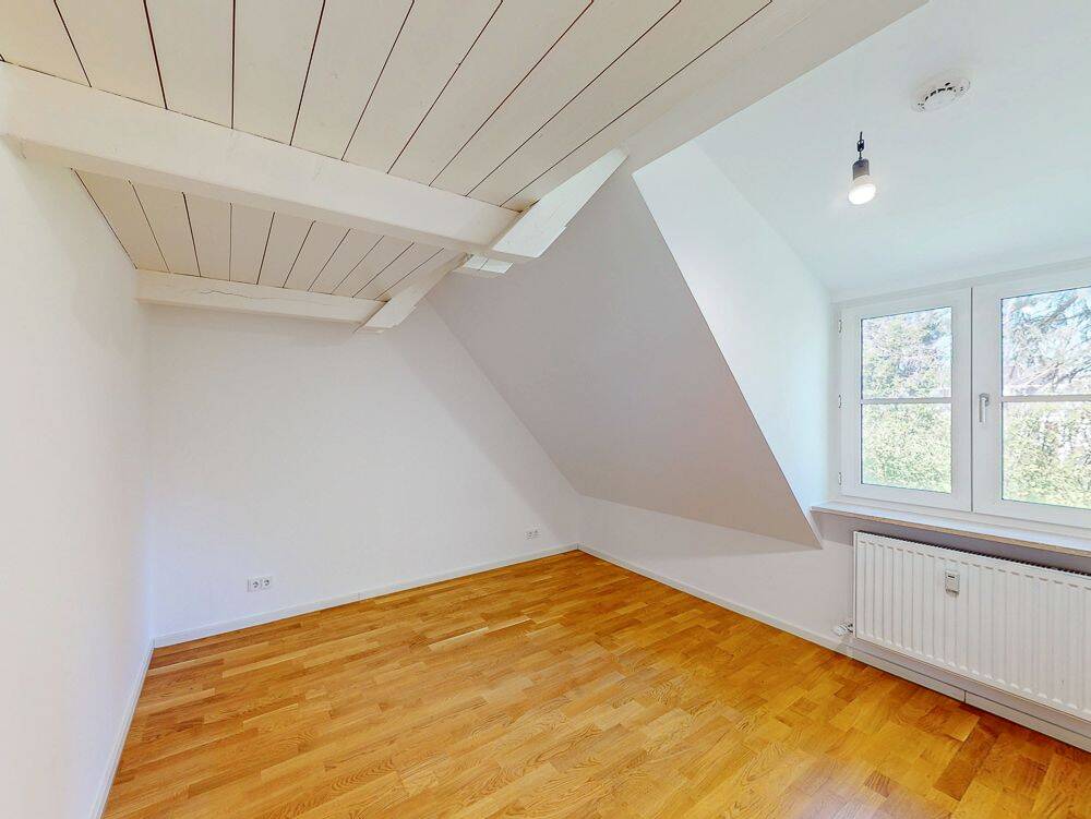 Besondere 3-Zimmer-Maisonettewohnung mit Dachterrasse – München – Vorschaubild 5