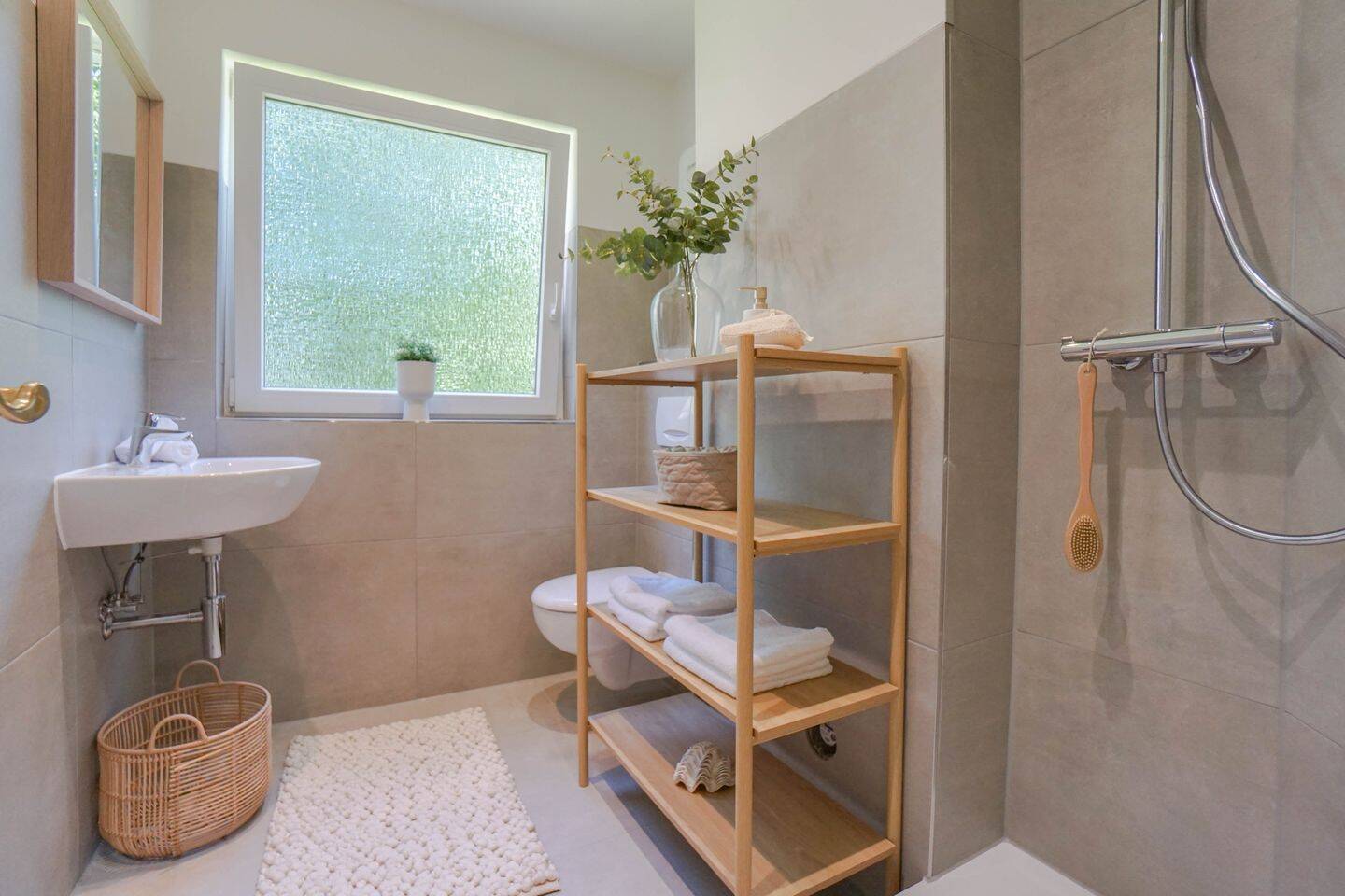 Ihr neues Zuhause! Traumhafte Wohnung in Schwachhausen mit Loggia – 28213 Bremen – Vorschaubild 3