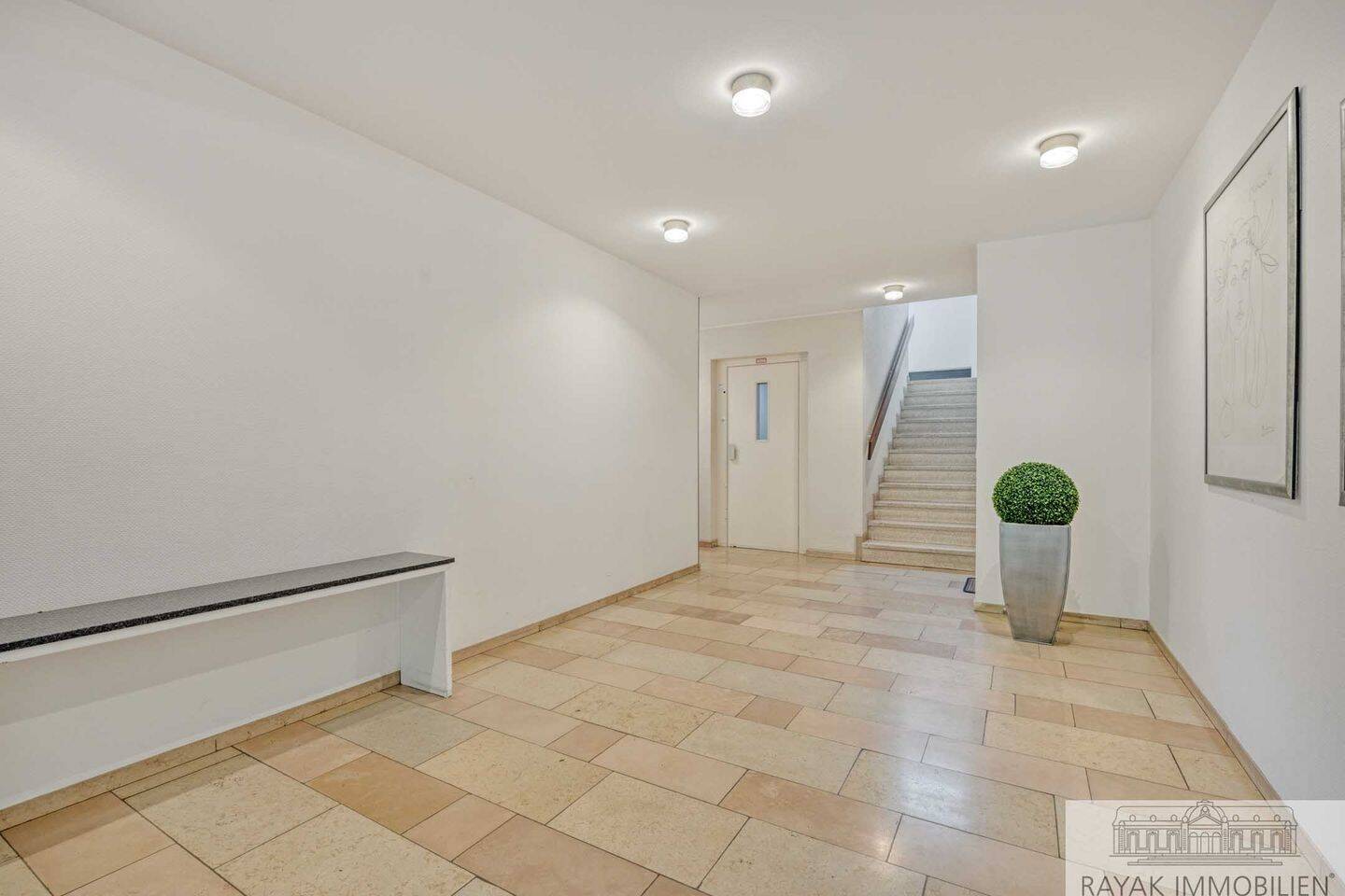 Moderne 3,5 Zimmer Wohnung mit zwei Balkonen und Wellnessbereich – 40593 Düsseldorf – Vorschaubild 3