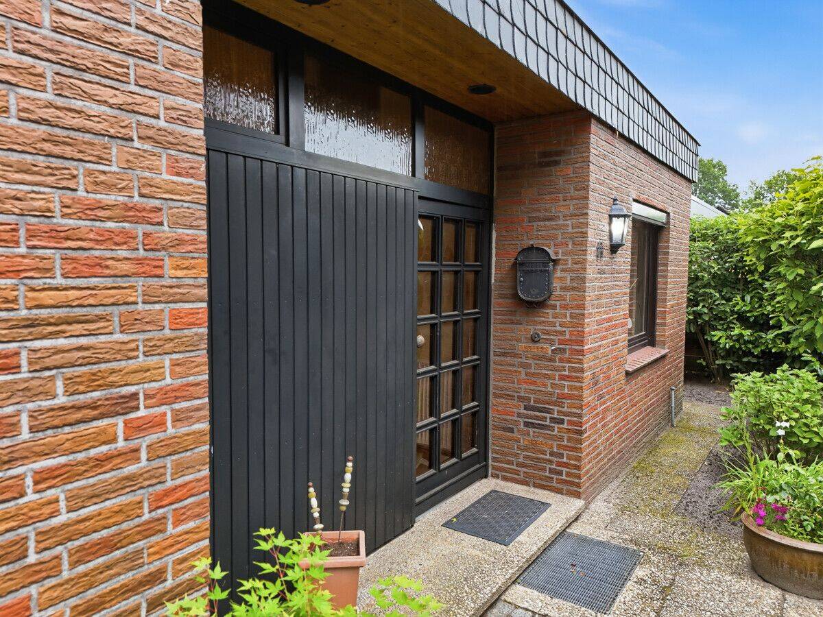 Wohnen auf einer Ebene – großzügiger Flachdachbungalow in Oldenburg – 26133 Oldenburg (Oldb) – Vorschaubild 3