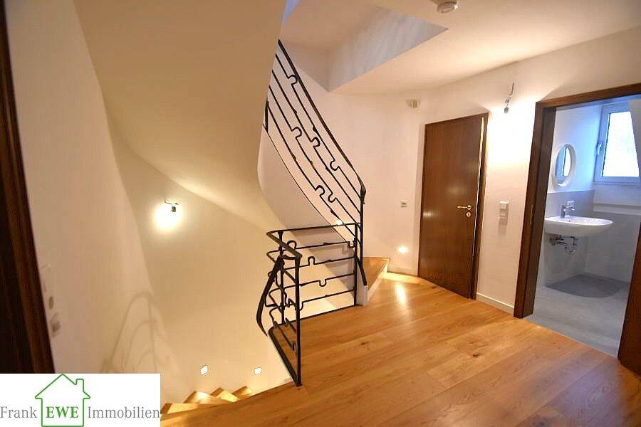 Objekt Nr. 443_2, 40593 Düsseldorf Urdenbach Top – Maisonette-Wohnung mit Balkon – 40593 Düsseldorf – Vorschaubild 3