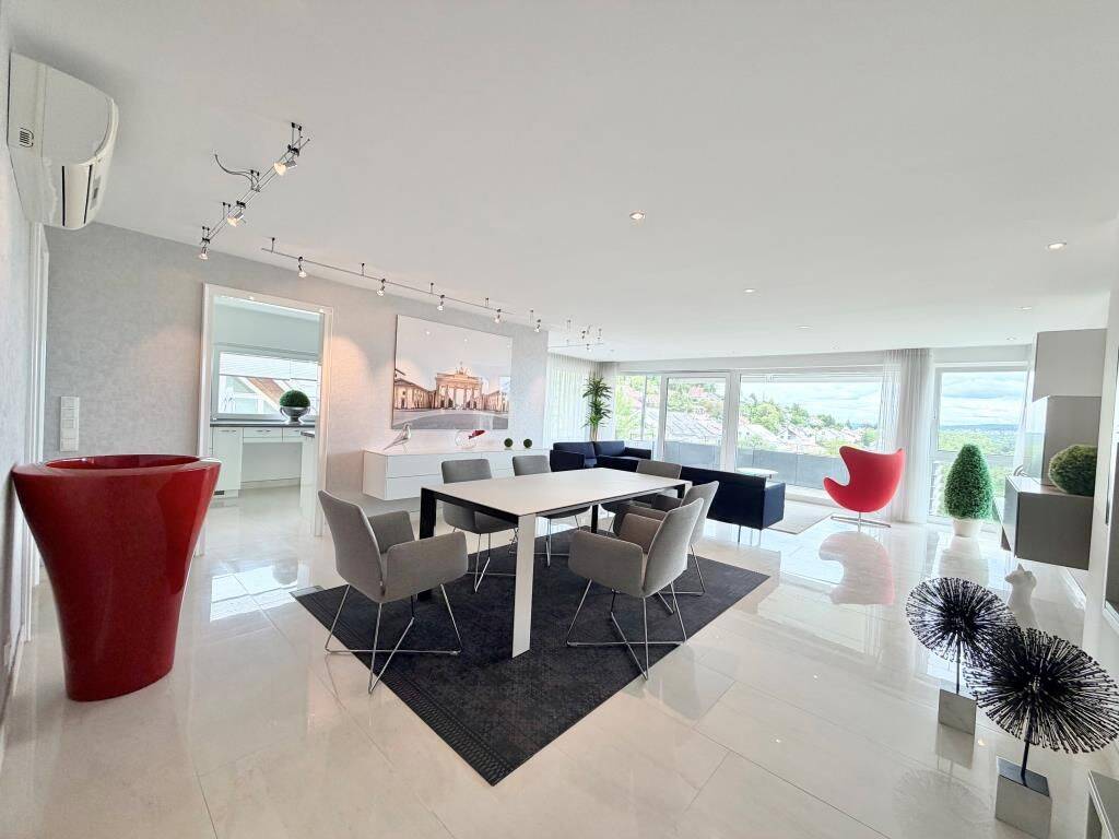 Extravaganter Wohntraum! Luxuriöse 5,5 Zimmer-Maisonette für gehobene Ansprüche! – 70569 Stuttgart – Vorschaubild 3