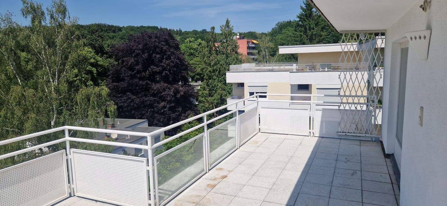 Penthouse Wohnung in bester Lage! – 65193 Wiesbaden – Vorschaubild 4