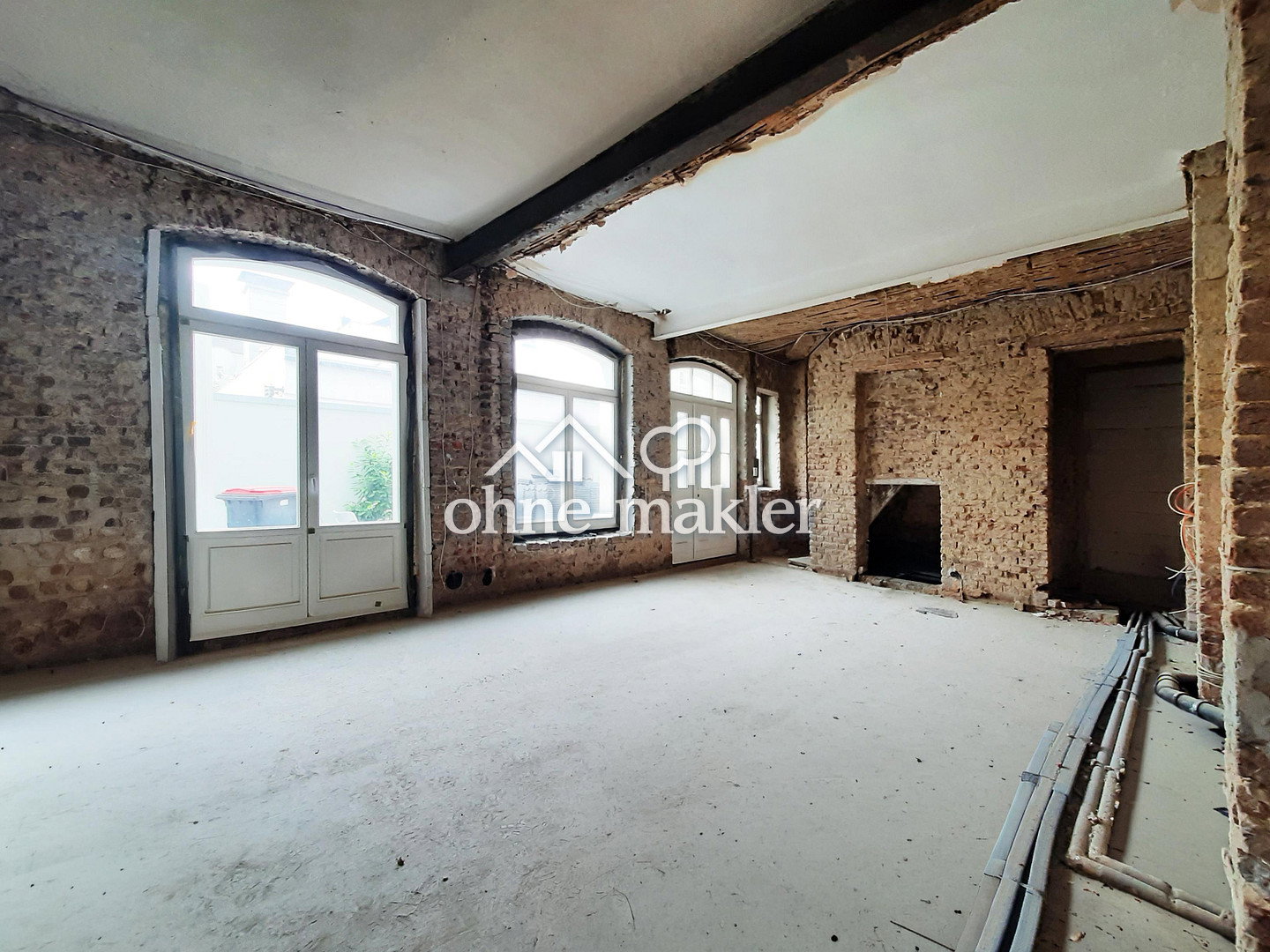 Großzügige 5-Zimmer-Wohnung – eigenständiger Innenhof Dachterrasse – Viktoriastraße 35, 52066 Aachen – Vorschaubild 3