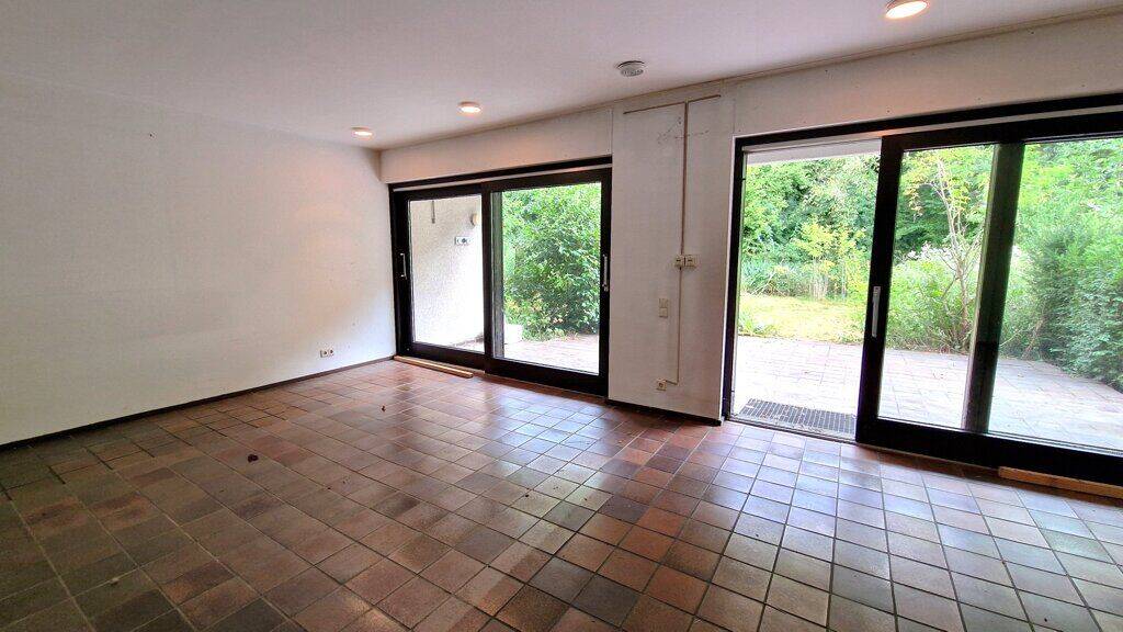Großes, modernisierungsbedürftiges Einfamilienhaus mit 5 Schlafzimmern und drei Bädern in Richterich – 52072 Aachen – Vorschaubild 3