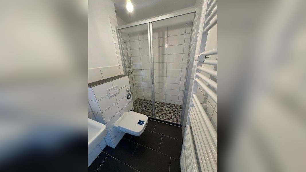 Moderne 3- Zimmerwohnung mit Einbauküche – Hannover – Vorschaubild 6