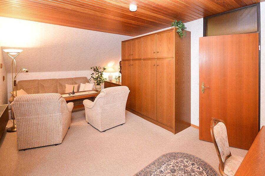 Gemütliche 2-Zimmer-Eigentumswohnung mit Balkon und PKW-Stellplatz – 38700 Braunlage – Vorschaubild 3