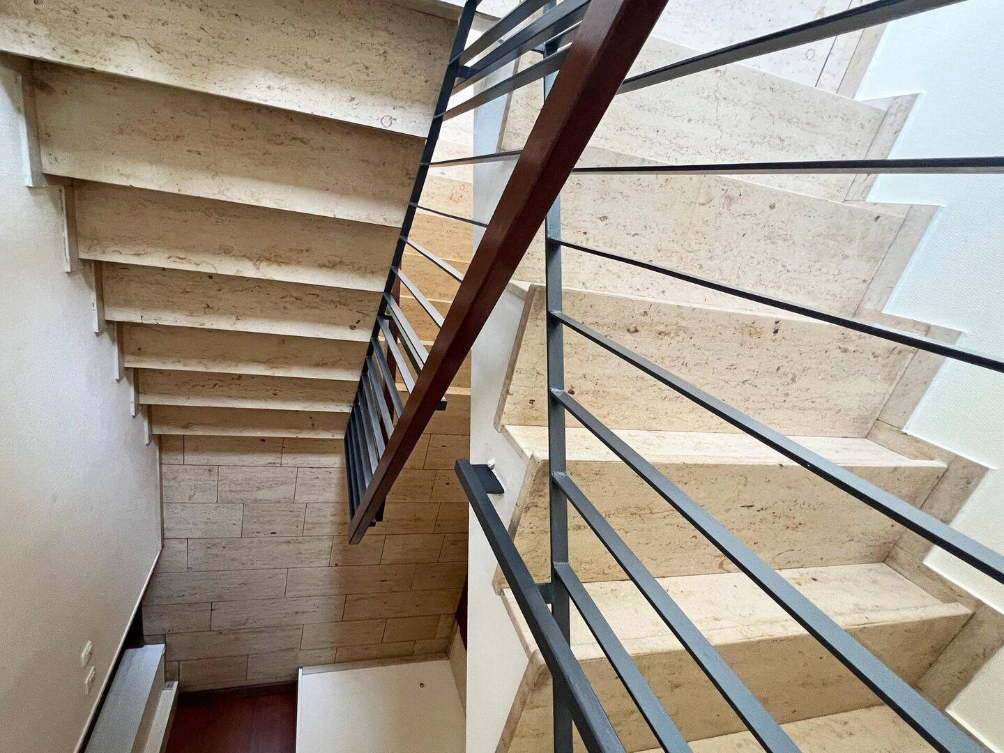 Urbanes Wohnen im lebendigen, grünen Zentrum von Niendorf mit zwei Balkonen & TG-Stellplatz – 22455 Hamburg – Vorschaubild 3