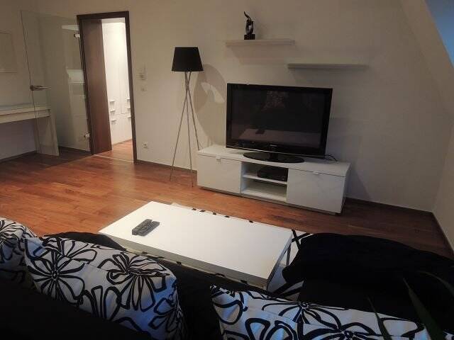 Möbliertes 1-Zimmer-Appartment mit Geothermieheizung in der Nähe der Fußgängerzone – 90762 Fürth – Vorschaubild 3