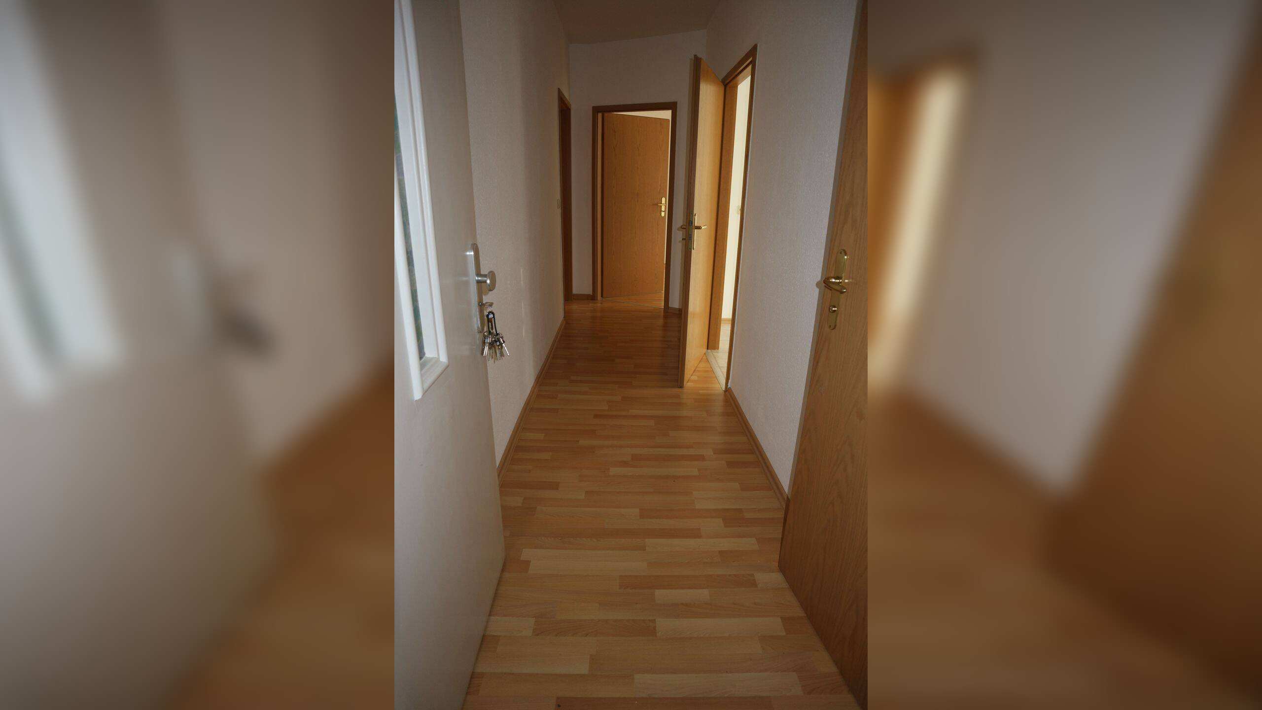 Moderne Whg. – Bad mit Fenster + Balkon am Wohnzi.u.v.m. – Chemnitz – Vorschaubild 3