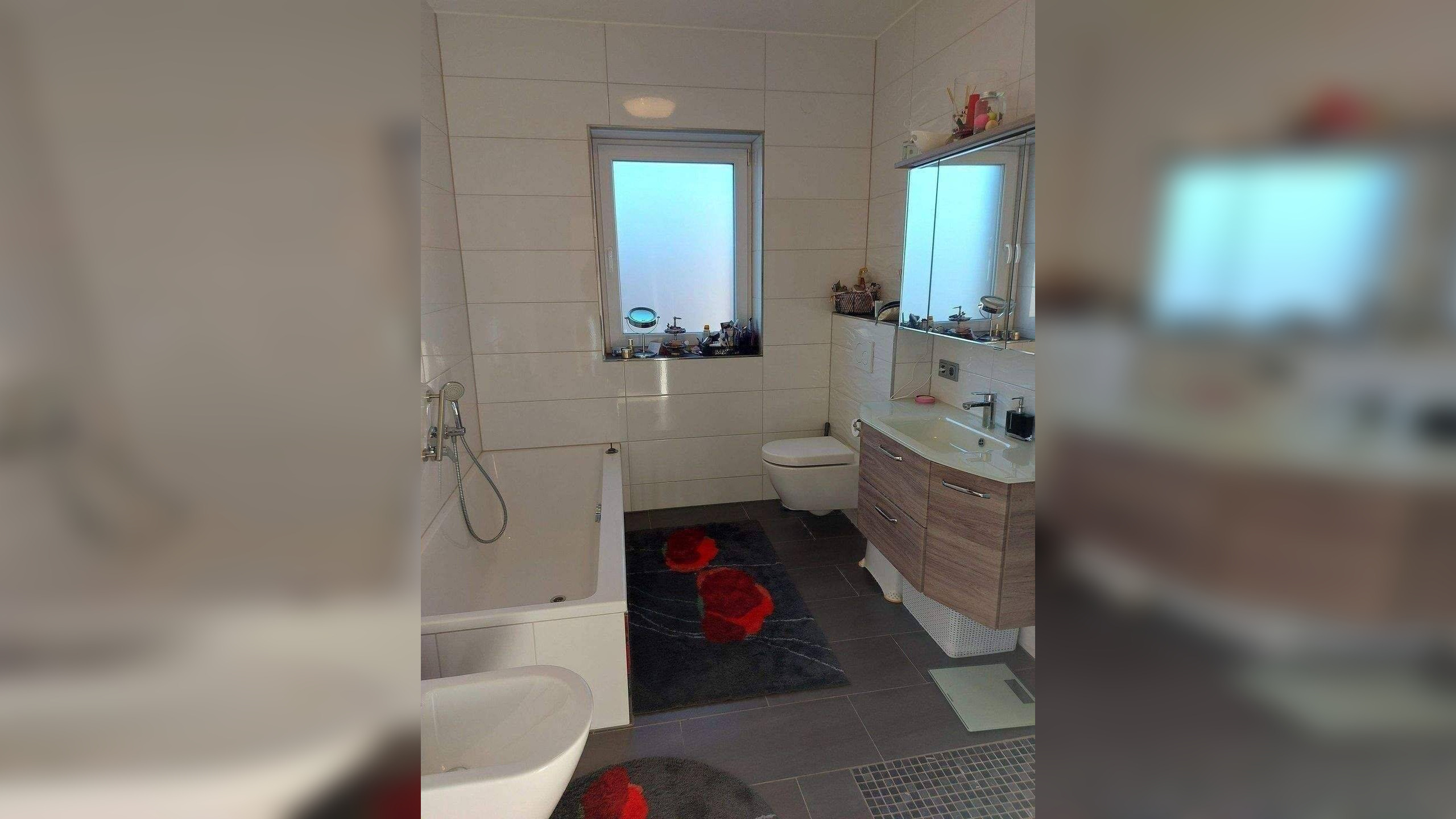 Schöne, große 4 Zimmerwohnung im 1 OG mit Kamin in Paderborn- Schloß Neuhaus, Baujahr 2015 – 33104 Paderborn – Vorschaubild 3