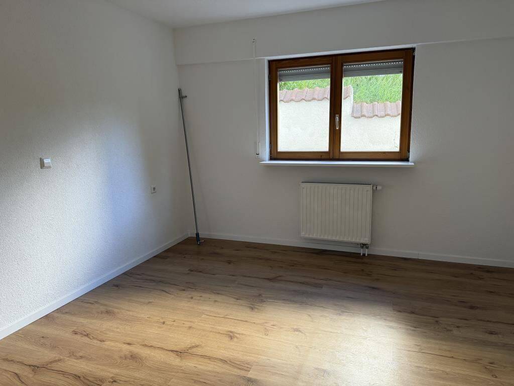 Attraktive 3 – Zimmer-Wohnung mit Balkon am Lammerberg in Tailfingen – 72461 Albstadt – Vorschaubild 3