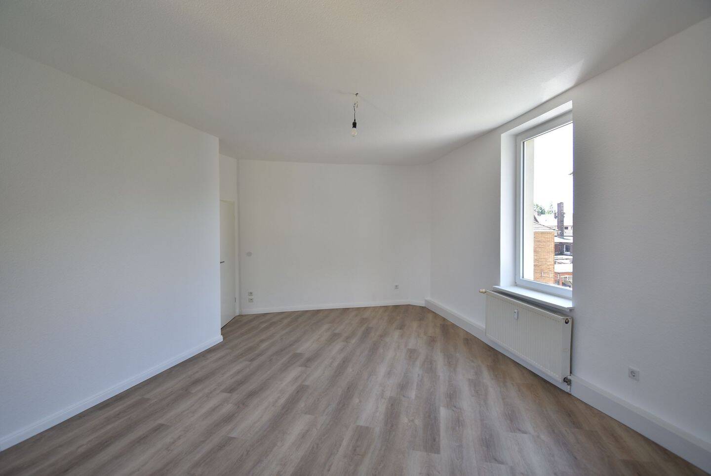 Altbaucharme! Renovierte 3-Zi-Whg in DU-Meiderich – 47137 Duisburg – Vorschaubild 3