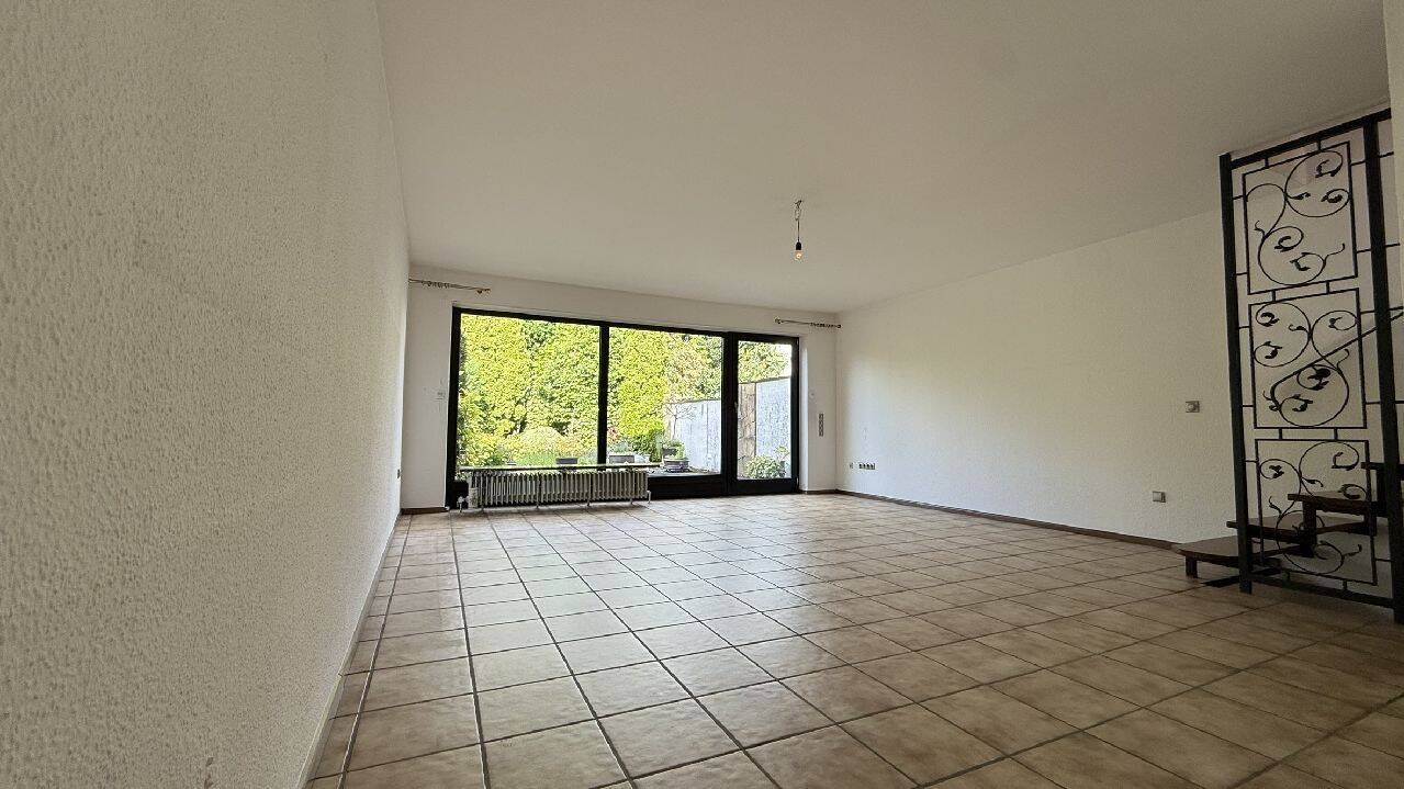 Renoviertes Reihenhaus für 4 Personen mit ca. 132,02m² in Dortmund Aplerbeck zu vermieten – 44287 Dortmund – Vorschaubild 3