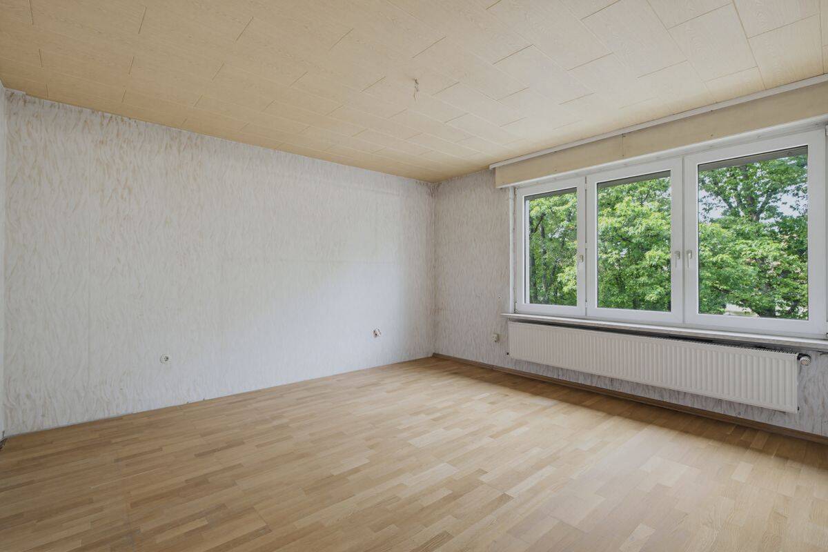 Viel Platz und Potential! Interessante 4-Zimmer-Wohnung in zentraler Lage – 76133 Karlsruhe – Vorschaubild 3
