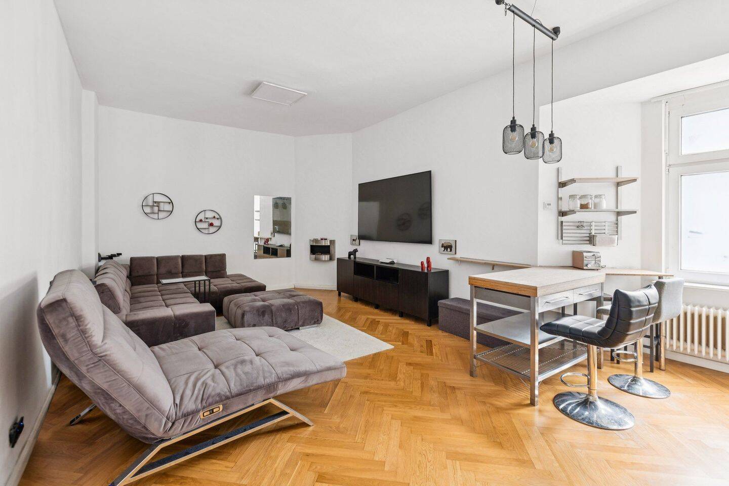 Bezugsfrei, vollmöbliert und smart ausgestattet – stilvolle Altbauwohnung nahe der TU Berlin – Berlin – Vorschaubild 3