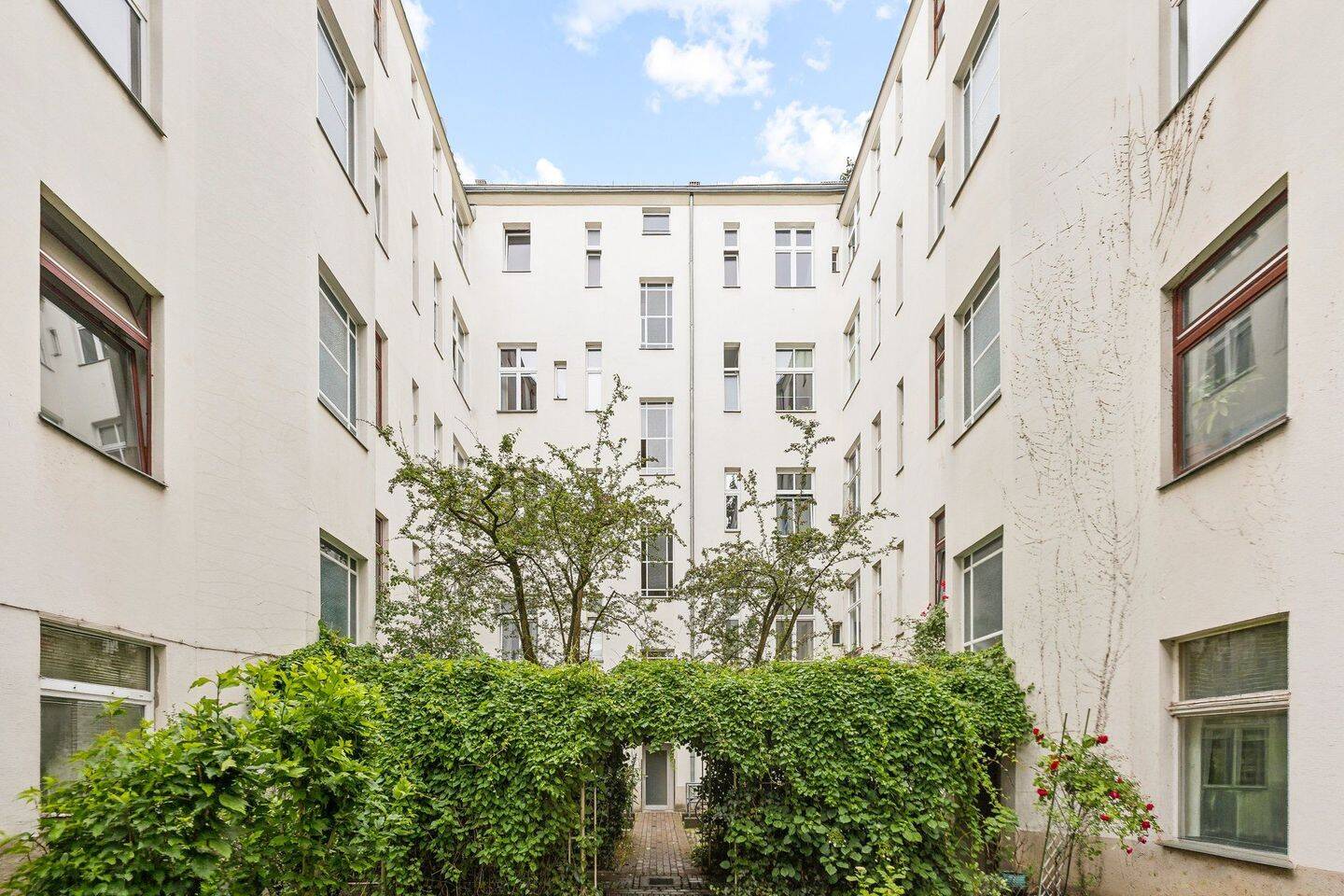 Bezugsfrei, vollmöbliert und smart ausgestattet – stilvolle Altbauwohnung nahe der TU Berlin – Berlin – Vorschaubild 4