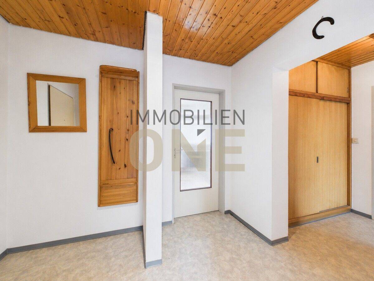 Freie 2-Zimmerwohnung mit Loggia, Tiefgarage und Blick ins Grüne – 93051 Regensburg – Vorschaubild 3