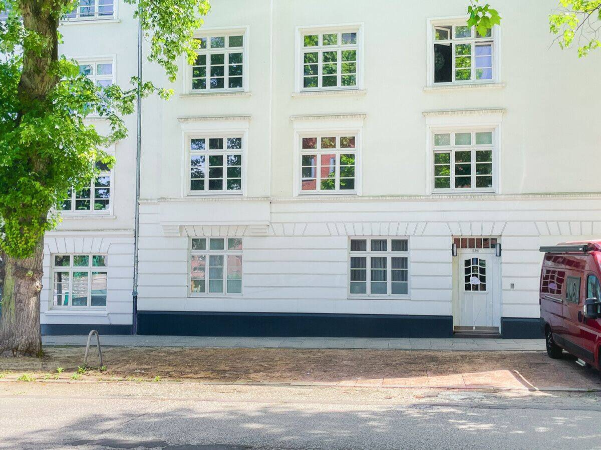 Bezaubernde 2-Zimmer-Altbauwohnung im ruhigen Teil von Ottensen – 22763 Hamburg – Vorschaubild 3