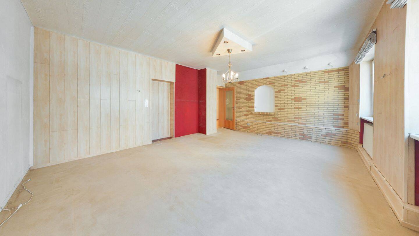 Seltene Gelegenheit in Stuttgart: 115 m² Altbauwohnung mit Terrasse, Garten und viel Potenzial – 70186 Stuttgart – Vorschaubild 3