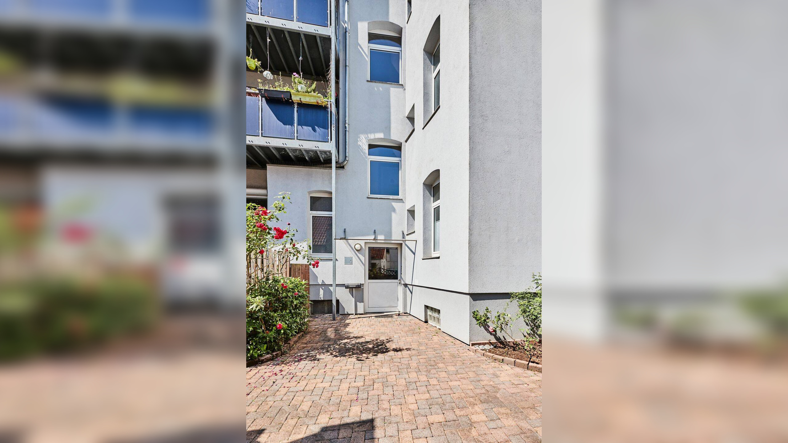 Charmante 3-Zimmer-Eigentumswohnung mit großem Sonnenbalkon in gepflegtem Altbau – 30165 Hannover – Vorschaubild 3