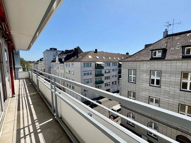Sofort bezugsfrei: 200m² Maisonettewohnung mit Doppelgarage am Hofgarten (D-Pempelfort) – 40479 Düsseldorf – Vorschaubild 3