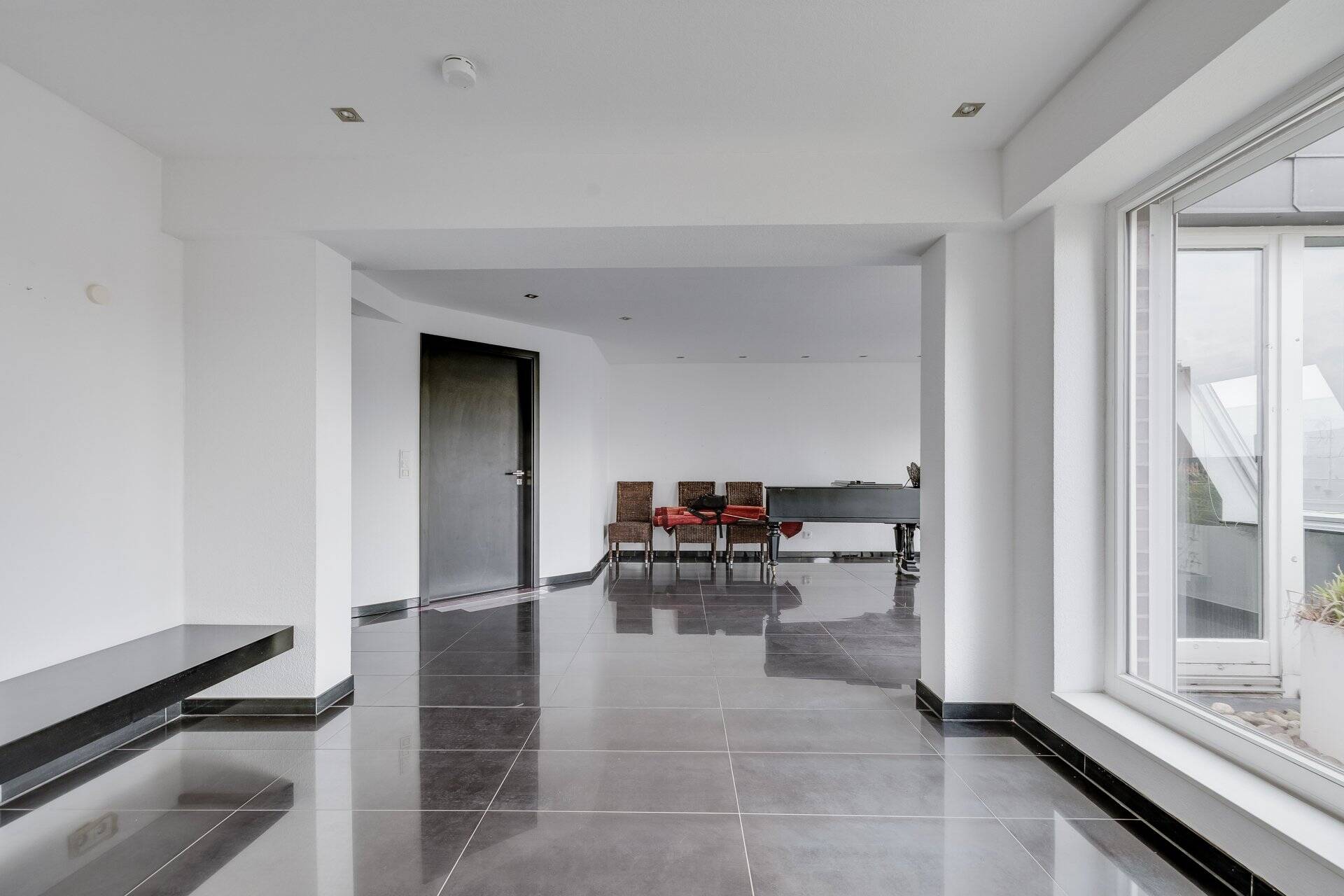 Penthouse Eigentumswohnung – Bremen – fast im Herzen der Stadt – Rembertiring – hochwertige Austattung – EBK – Granitböden – barrierefreies Bad – 28195 Bremen – Vorschaubild 3