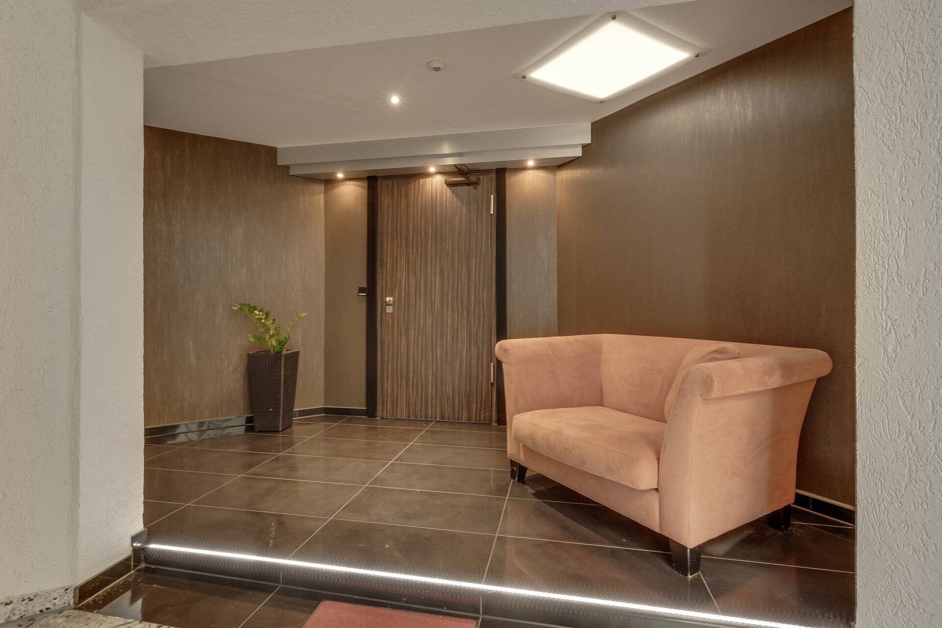 Penthouse Eigentumswohnung – Bremen – fast im Herzen der Stadt – Rembertiring – hochwertige Austattung – EBK – Granitböden – barrierefreies Bad – 28195 Bremen – Vorschaubild 4