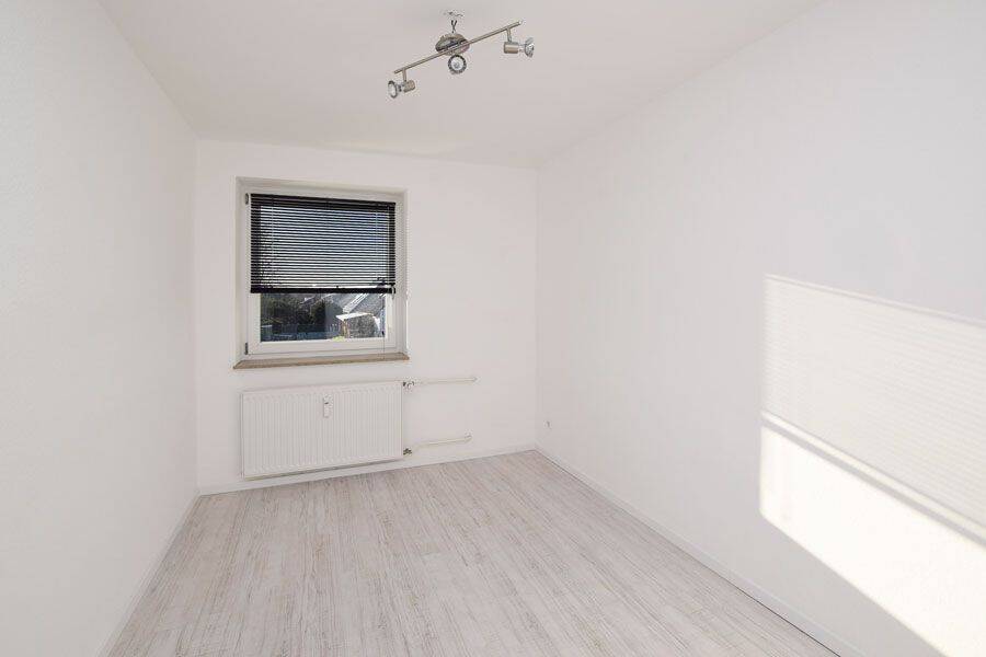 Modernisierte 4-Zimmer-Wohnung in Wolfsburg-Fallersleben! – 38442 Wolfsburg – Vorschaubild 4
