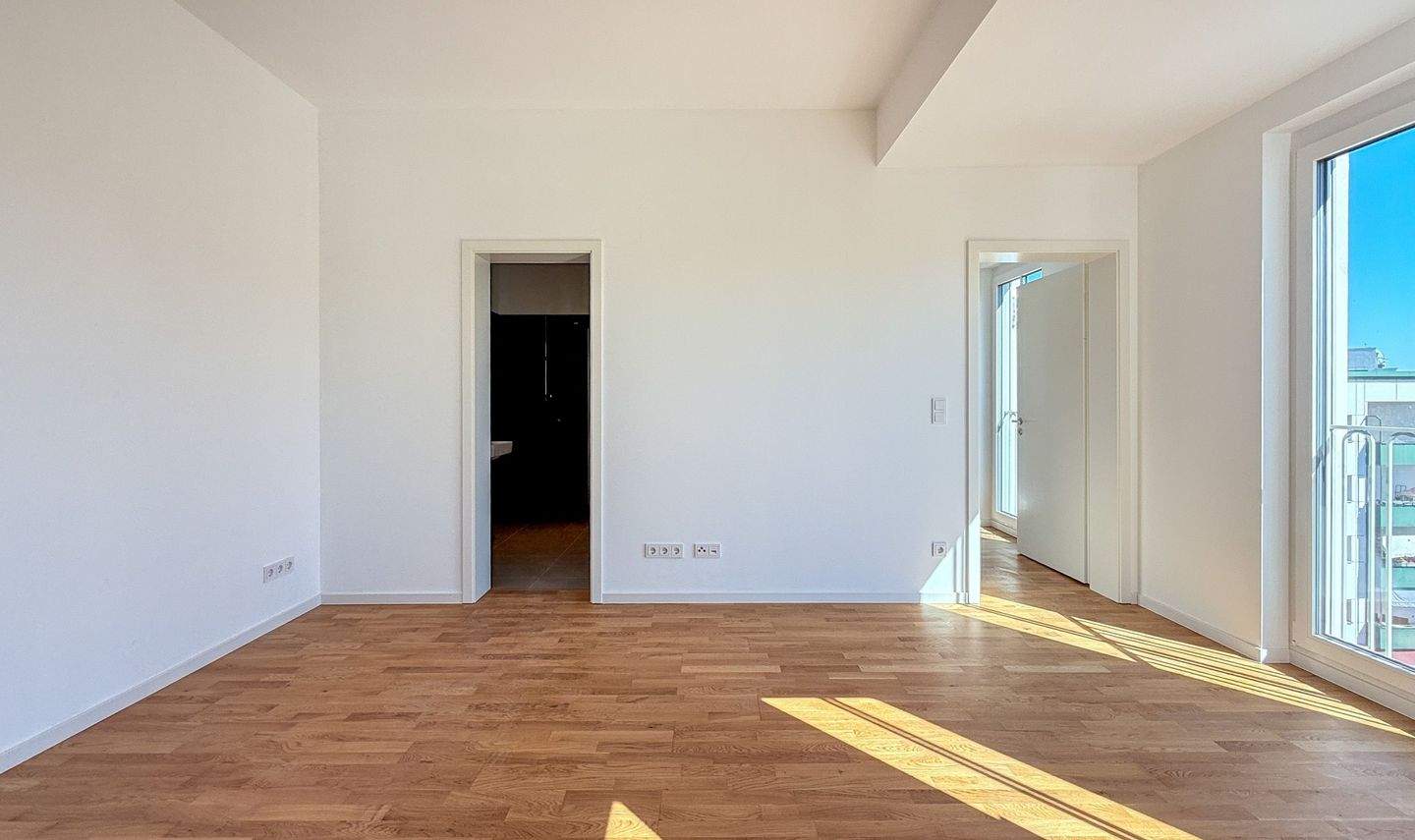 Großzügige, helle 2-Zimmerwohnung mit Abstellraum – nah KuDamm, Jungfernheide mit guter Anbindung – 10589 Berlin – Vorschaubild 4