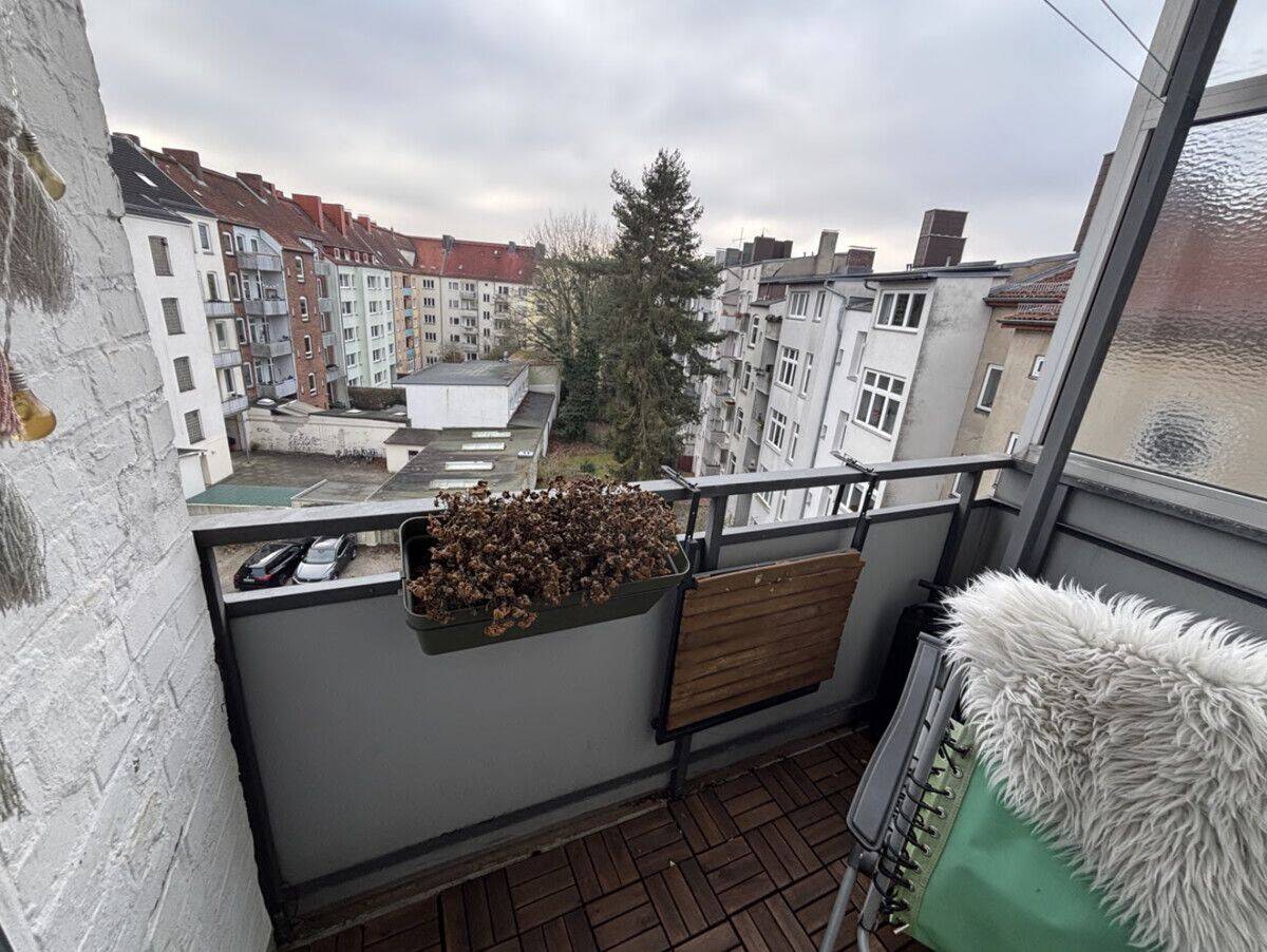 Urbanes Leben nahe der Holtenauer Straße – Vermietete 2-Zimmer-Wohnung mit Balkon! – 24118 Kiel – Vorschaubild 3