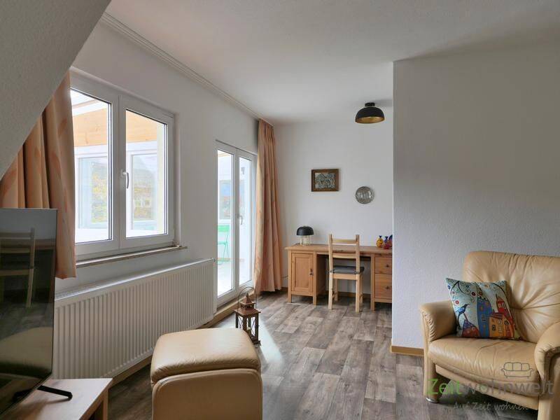 (EF1331_M) Erfurt: Löbervorstadt, möblierte Wohnung mit separatem Esszimmer und großer Veranda – 99096 Erfurt – Vorschaubild 3