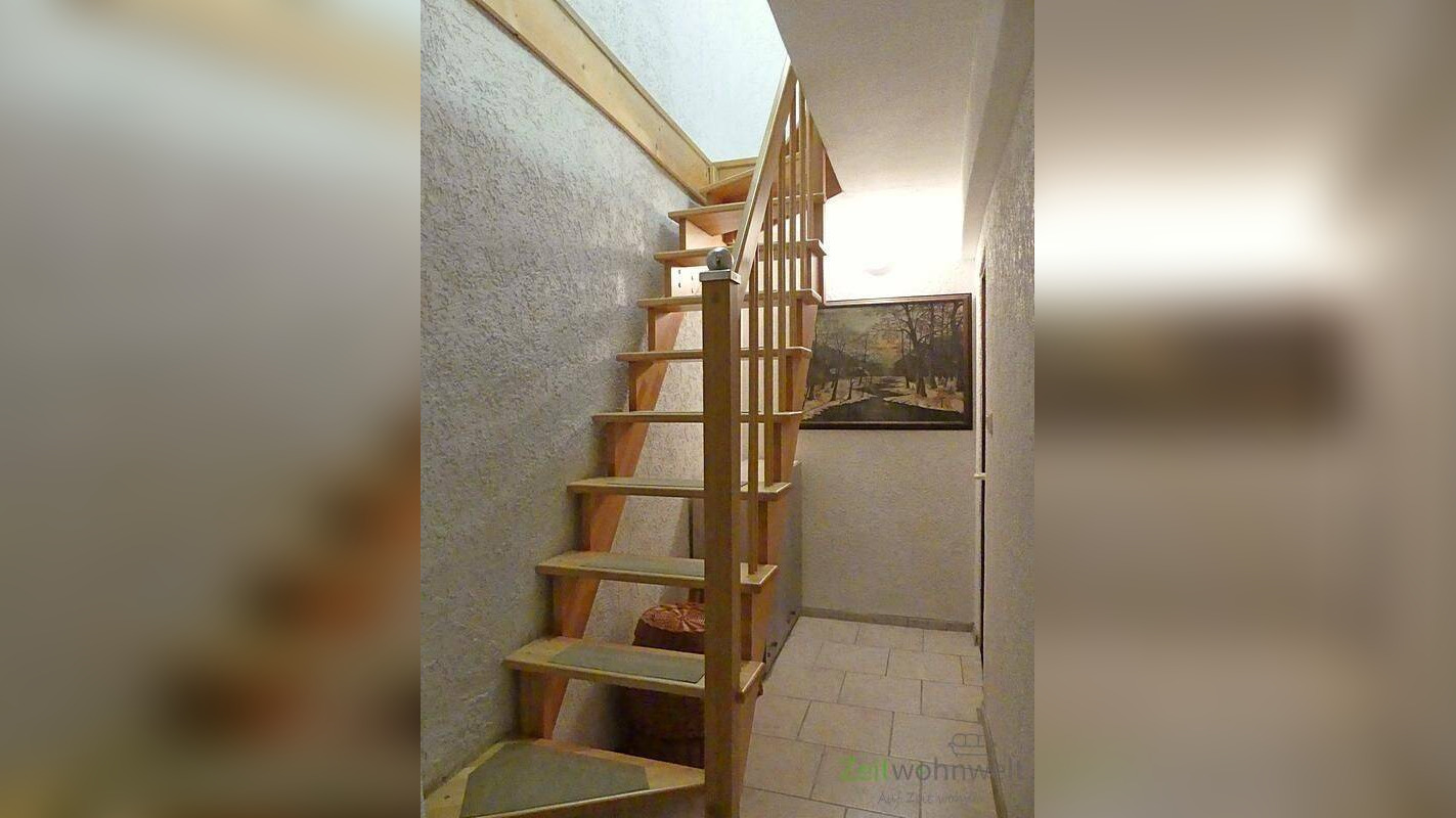 (EF0446_M) Erfurt: Gispersleben, neu möblierte Wohnung über 2 Etagen, ruhige Lage, Dachbalkon, 2x Bad/WC, WLAN inklusive – 99091 Erfurt – Vorschaubild 5