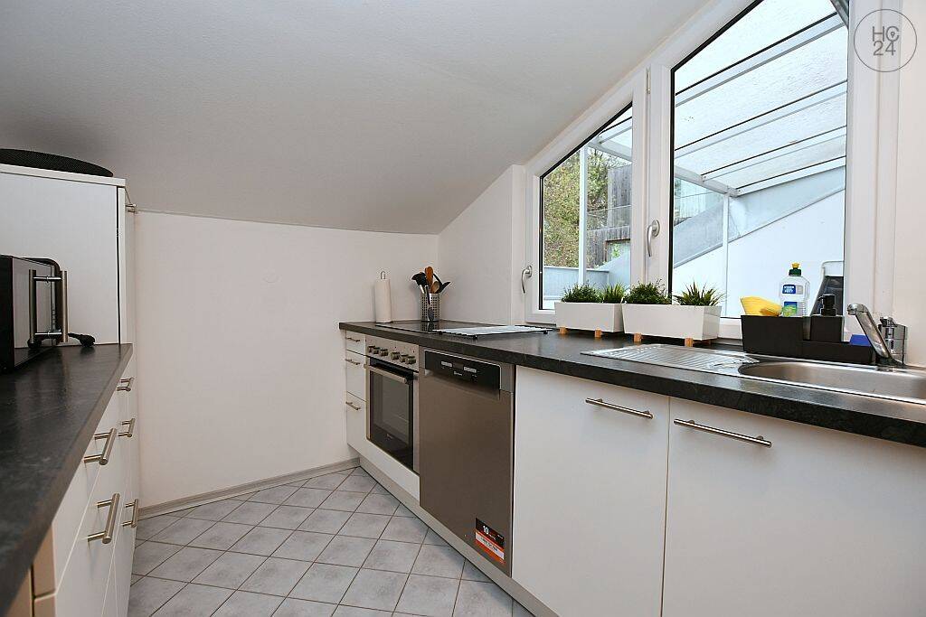 Helle, voll möblierte, großzügige Wohnung mit Balkon in Stuttgart Obertürkheim – 70329 Stuttgart – Vorschaubild 3