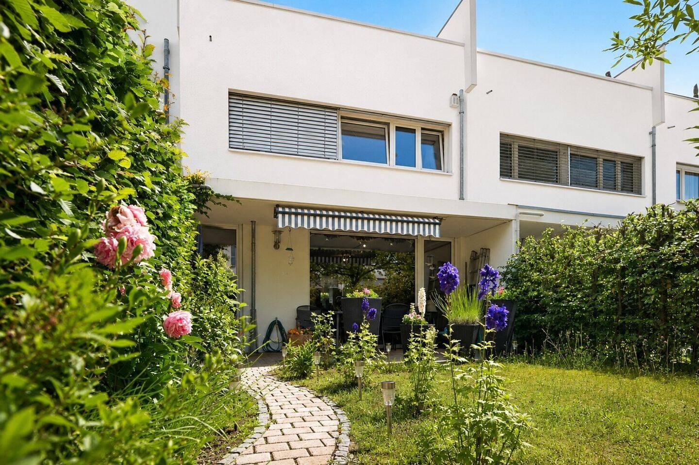 Familienfreundliches Reihenhaus in familiärer Lichterfelder Lage mit Stellplatz und zwei Terrassen – 14167 Berlin – Vorschaubild 3