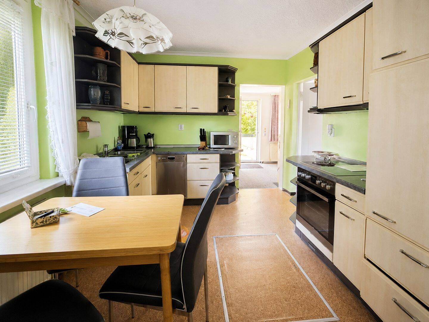 Ebenerdiger Bungalow mit flacher Dusche, 3 Zimmern, großer Diele und Essküche in Berlin Biesdorf – 12683 Berlin – Vorschaubild 4