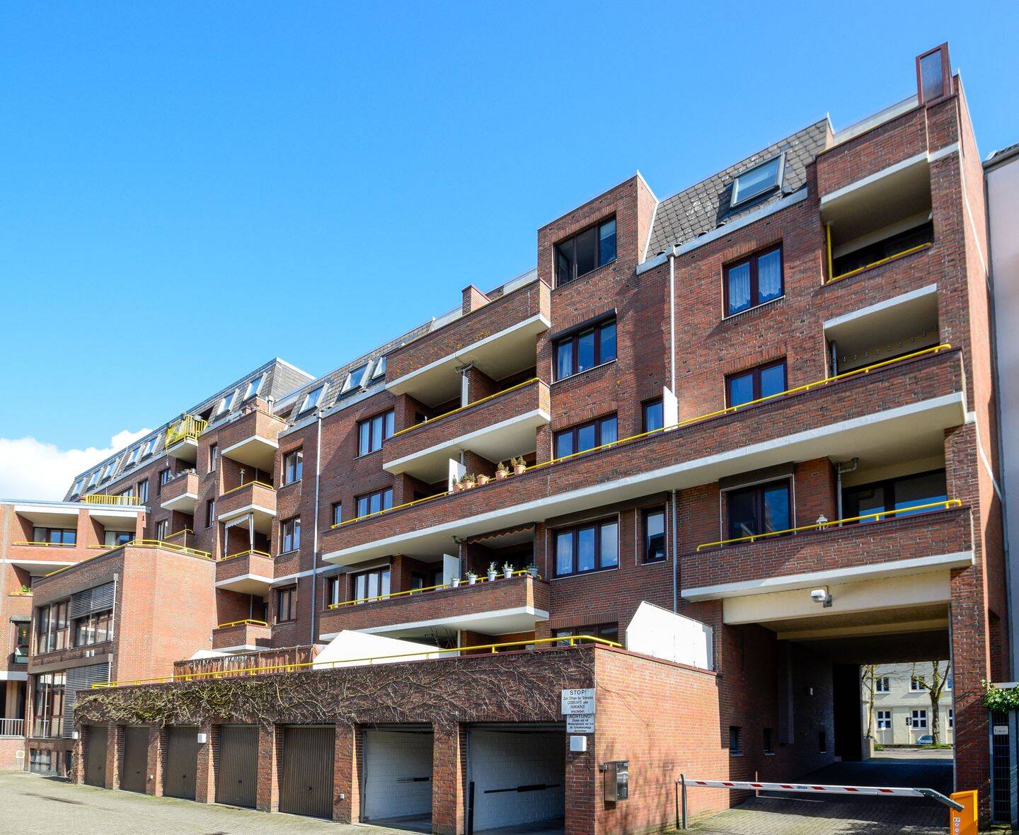 Bezugsfreie und renovierte Etagenwohnung in Toplage im Gerichtsviertel-Oldenburg – 26135 Oldenburg (Oldb) – Vorschaubild 5
