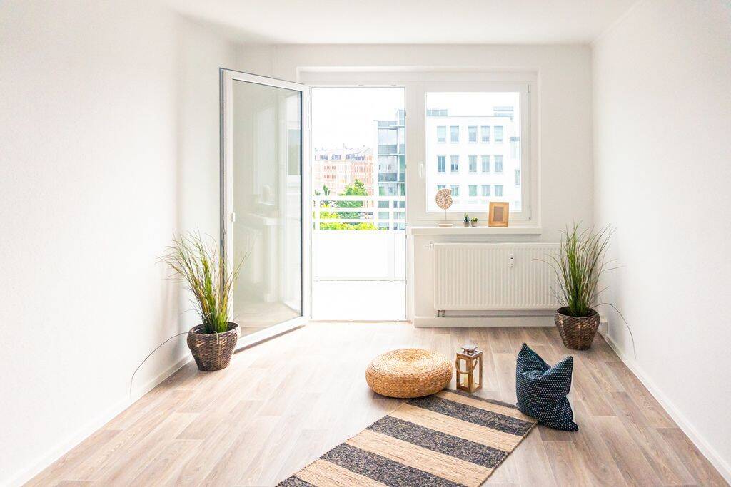 Wunderschöne 3-Raum-Wohnung mit 2 Balkonen – Chemnitz – Vorschaubild 3