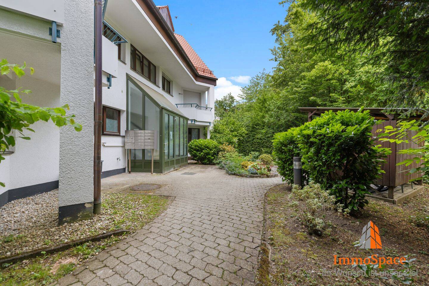 *** 2 ZKB IM 1. OG MIT XXL-BALKON IN ZENTRALER LAGE & MIT TG-EINZELSTELLPLATZ *** – 81479 München – Vorschaubild 3