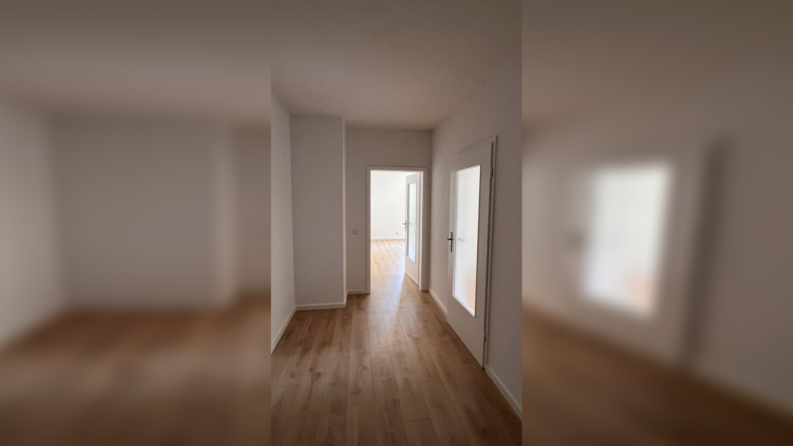 *helle und großzügige 2-Zimmer-Wohnung in ruhiger und grüner Lage* – 1187 Dresden – Vorschaubild 3